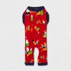 Dog and Cat Holiday Gnomes Print Matching Family Pajama Set - Wondershop™