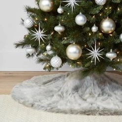 48in Gray Faux Fur Christmas Tree Skirt - Wondershop™
