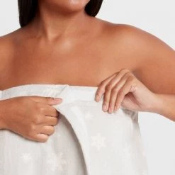 Christmas Bath Wrap - Wondershop™ -Wondershop Sales unnamed file 716